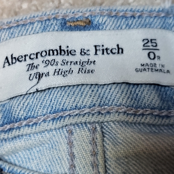 Abercrombie & Fitch Blue 90's Straight Ultra High Rise Jeans Crossover- Size 25 - Picture 4 of 9